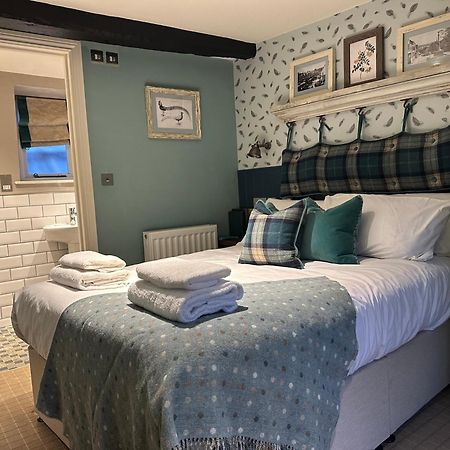 The Golden Pheasant Inn Burford Extérieur photo