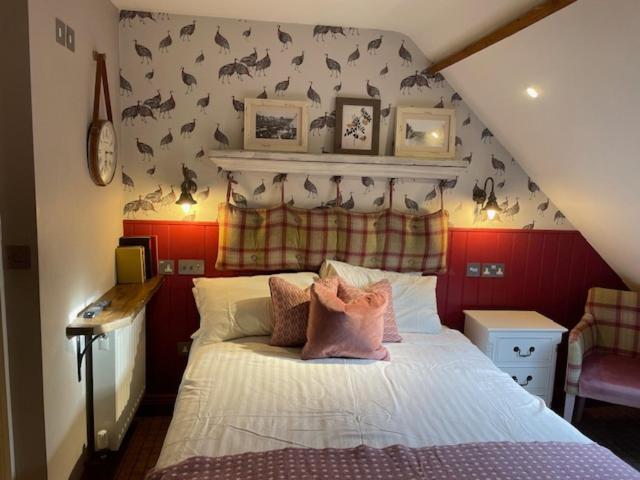 The Golden Pheasant Inn Burford Extérieur photo